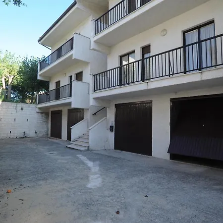 Amare Apartment *
